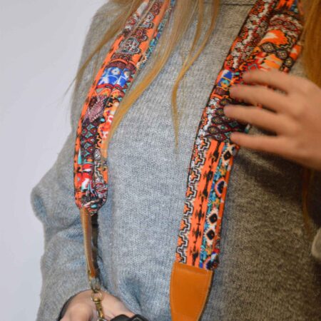 Bandeau appareil photo ethnique orangé 1